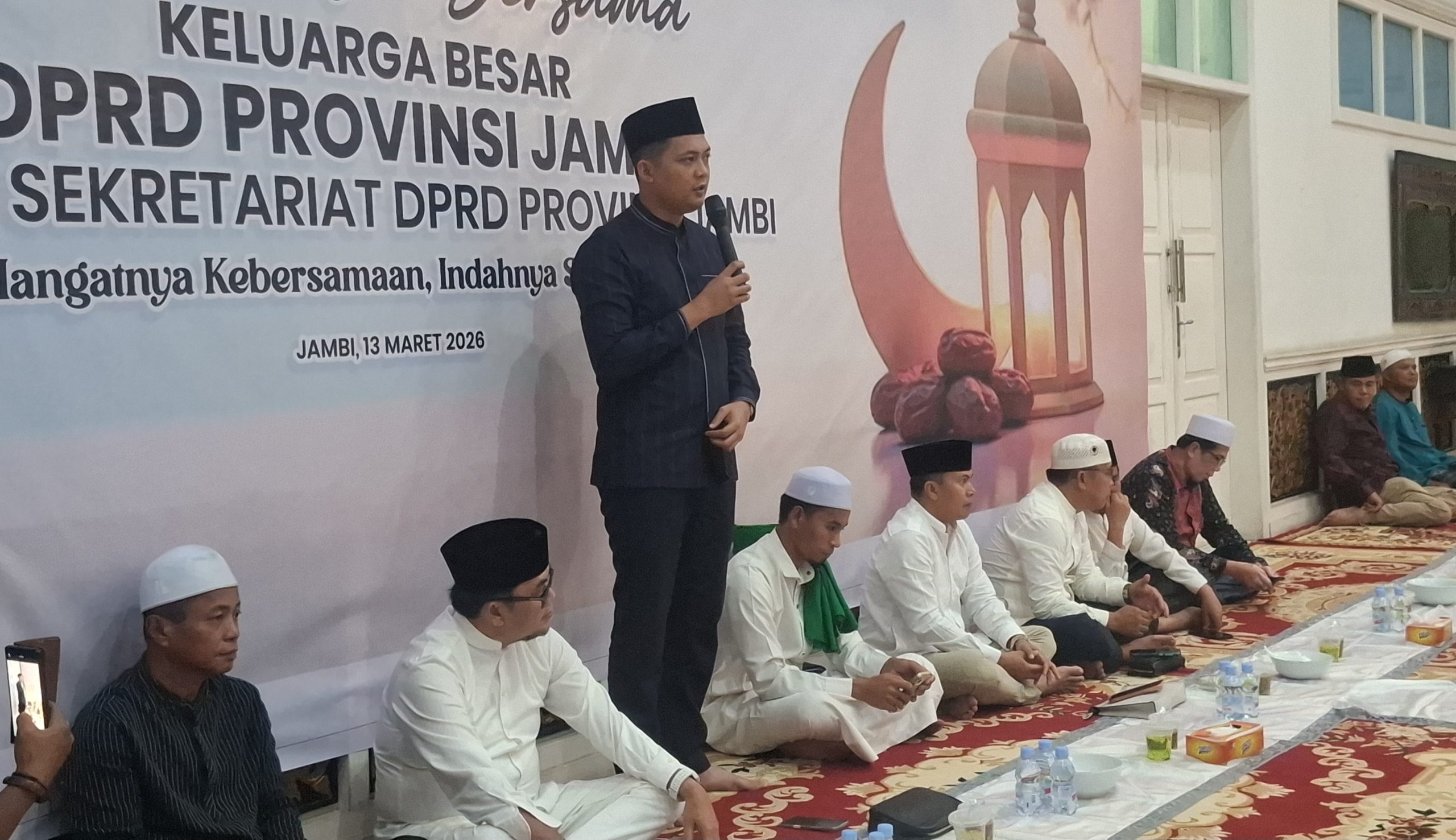 Ketua DPRD Provinsi Jambi gelar buka puasa bersama Sekretariat DPRD Provinsi Jambi