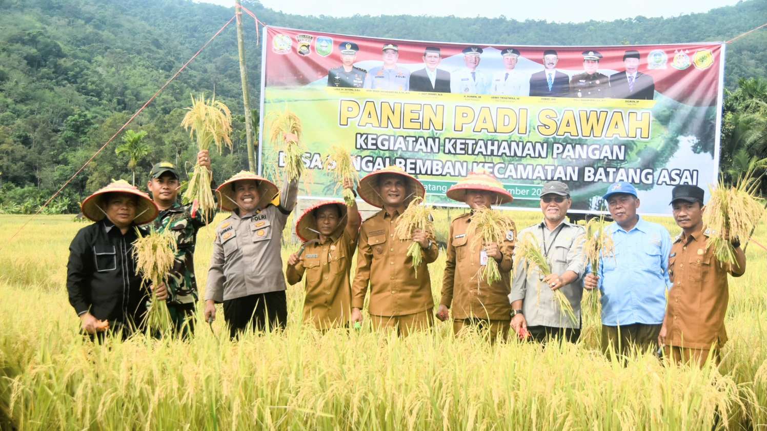 Bupati Sarolangun bersama jajaran pemerintah Kabupaten Sarolangun
