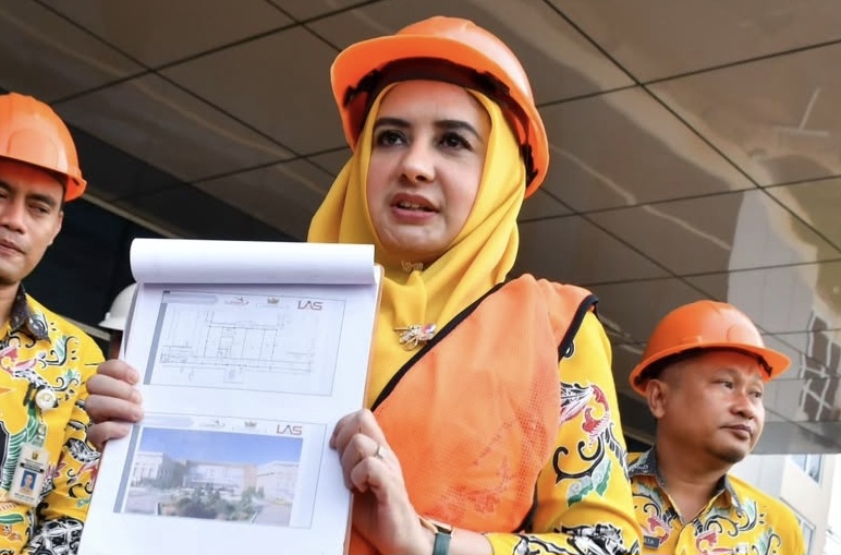 Bupati Pekalongan, Fadia Arafiq