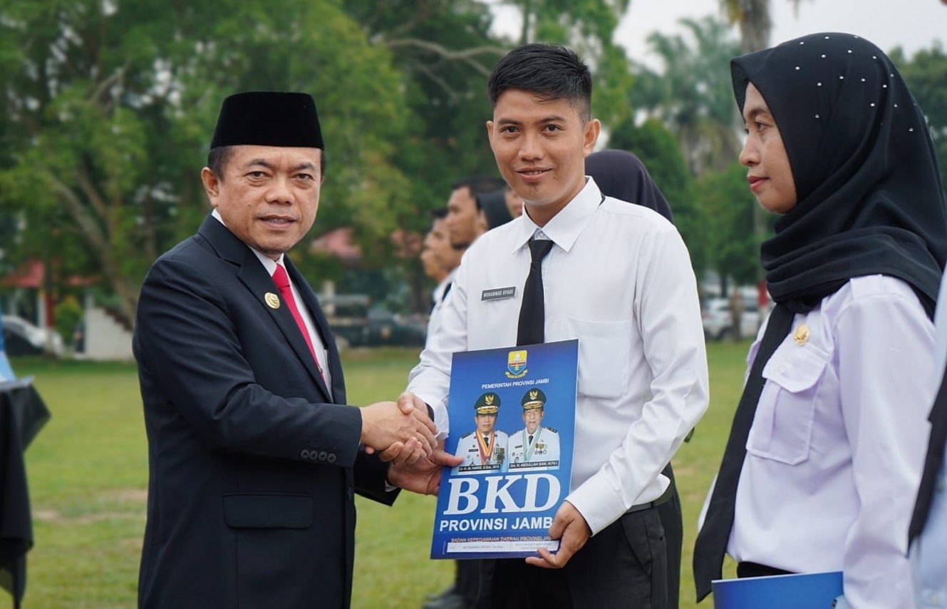 Gubernur Jambi, Al Haris bersama pegawai PPPK Pemerintah Provinsi Jambi