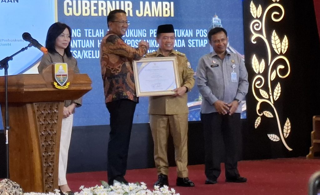 Gubernur Jambi Al Haris bersama Menteri Hukum RI, Supratman Andi Agtas