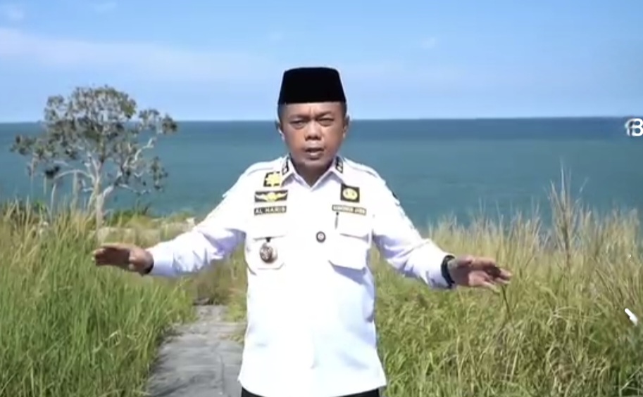Gubernur Jambi Al Haris di wisata Pulau Berhala