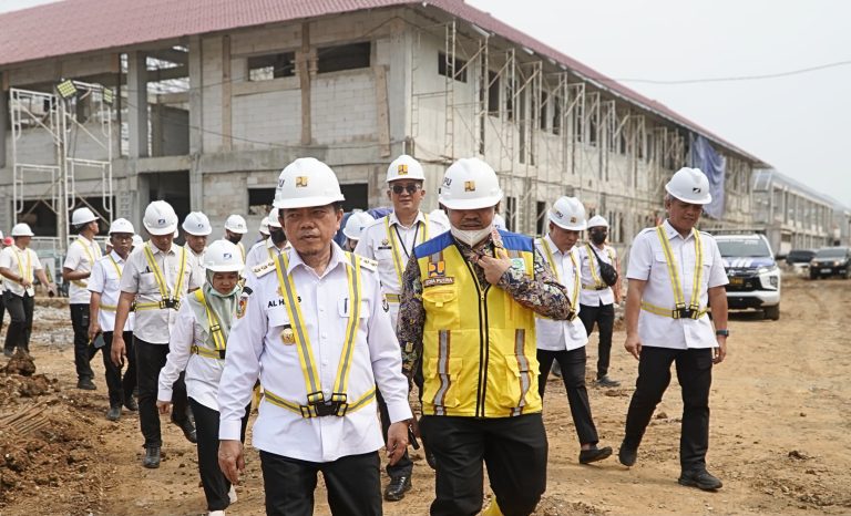 Gubernur Jambi Al Haris tinjau pembangunan Sekolah Rakyat