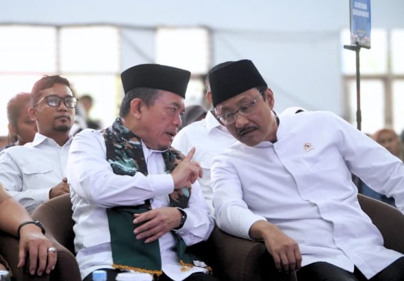 Menteri Saifullah Yusuf bersama Gubernur Al Haris menghadiri Open House Sekolah Rakyat