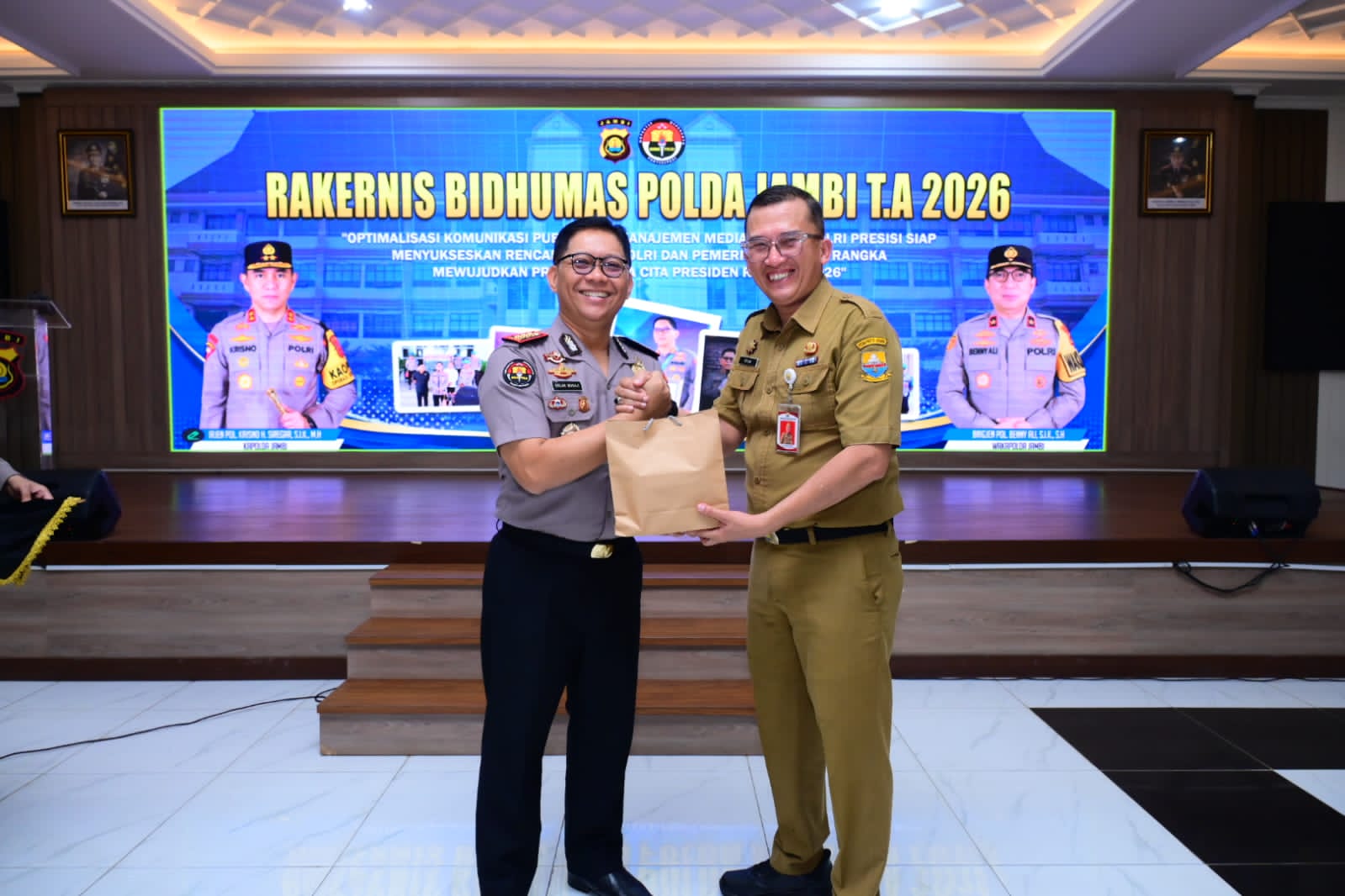 Rakernis Humas Polda Jambi: Kadis Kominfo Ariansyah Soroti Peluang dan Ancaman AI di Era Digital 2 IMG 20260608 WA0056 IMG 20260608 WA0056