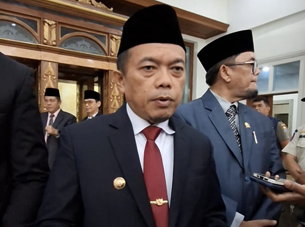 Gubernur Jambi Al Haris