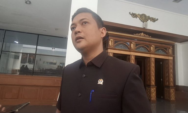 Ketua DPRD Provinsi Jambi, M Hafiz Fattah