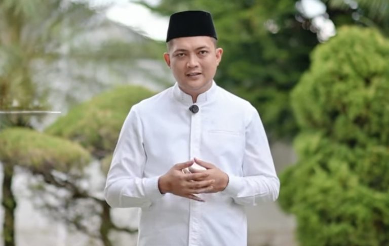 Ketua DPRD Provinsi Jambi, M Hafiz Fattah