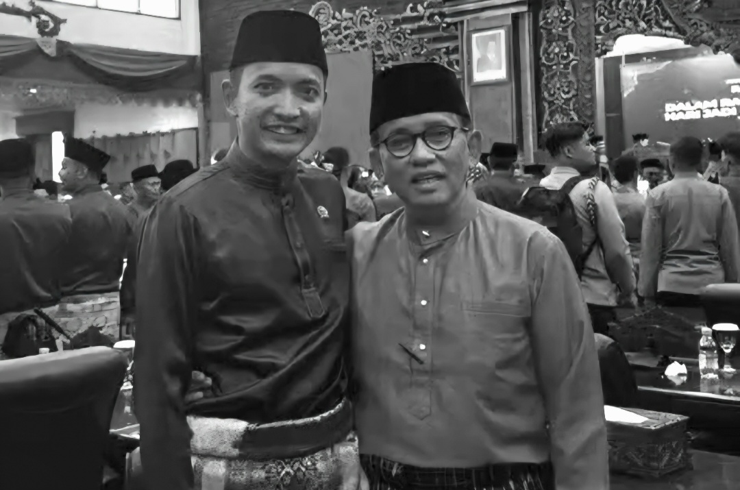 Momen kebersamaan Afuan Yuza Putra bersama almarhum H A Bakrie