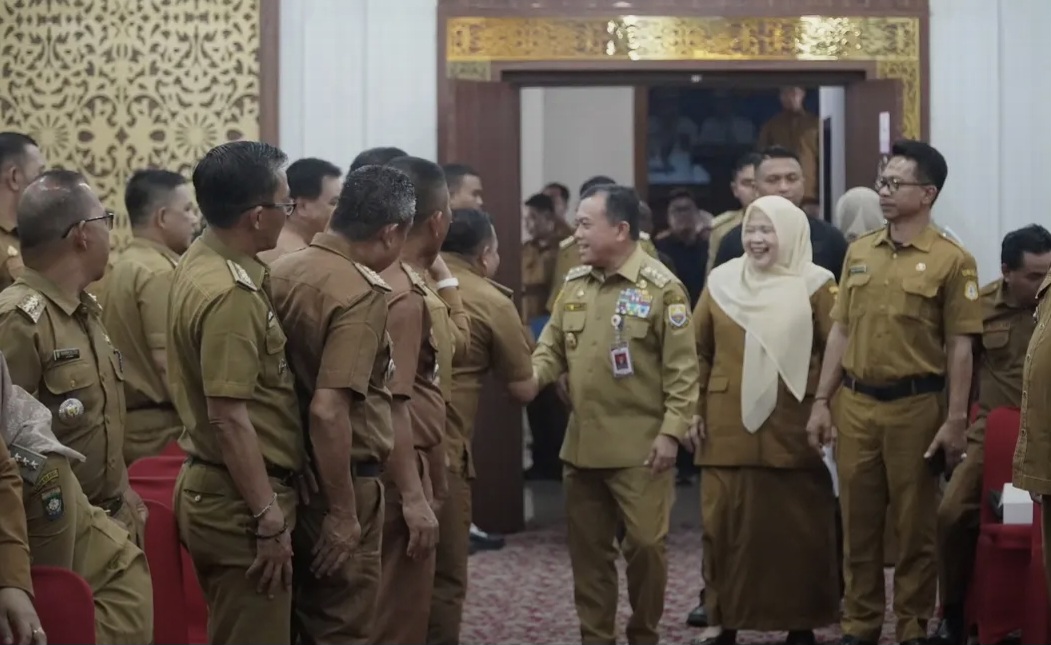 Gubernur Jambi Al Haris bersama para Camat